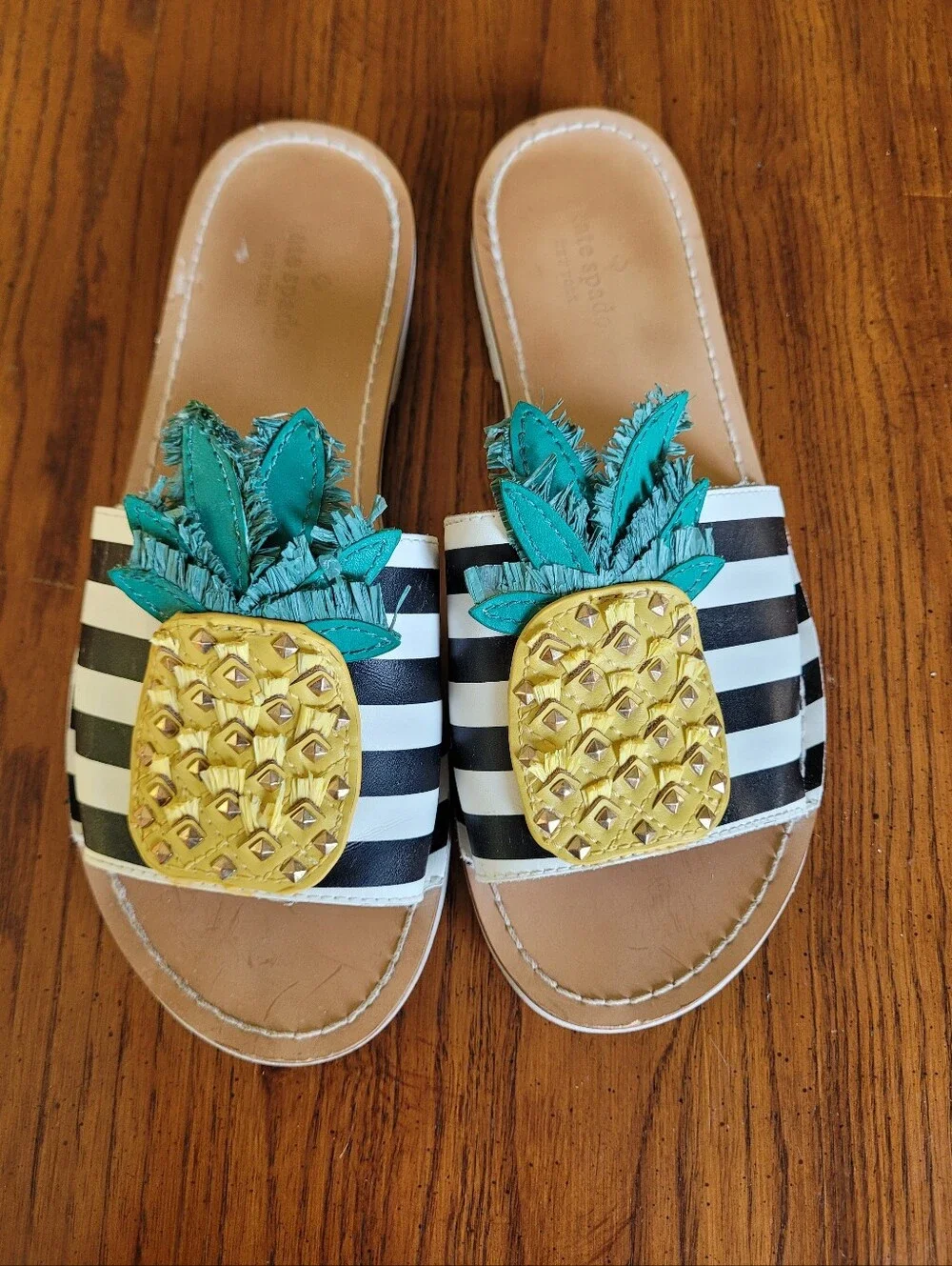 Kate Spade Pineapple Slide Sandals Women’s 8.5 Black White Striped Vacation Wear